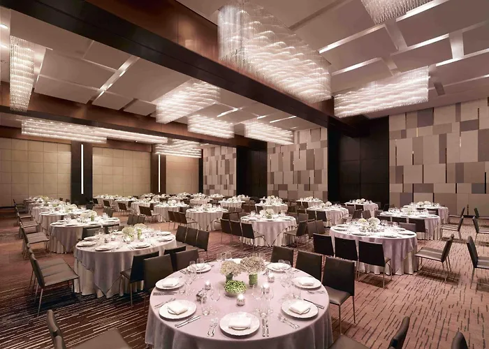 New World Makati Hotel, Manila